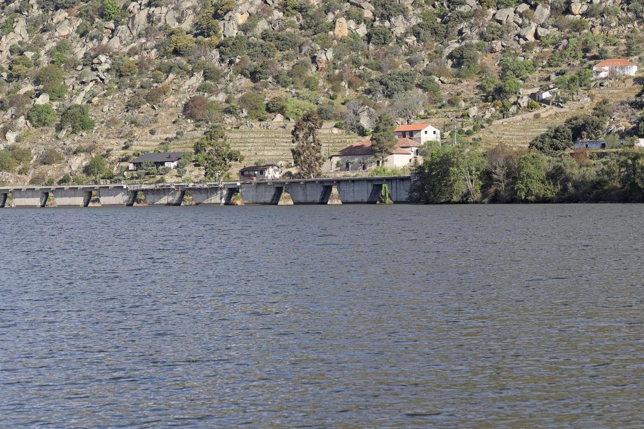 בית הארחה São João da Pesqueira 	Quinta Da Ferradosa Wines מראה חיצוני תמונה